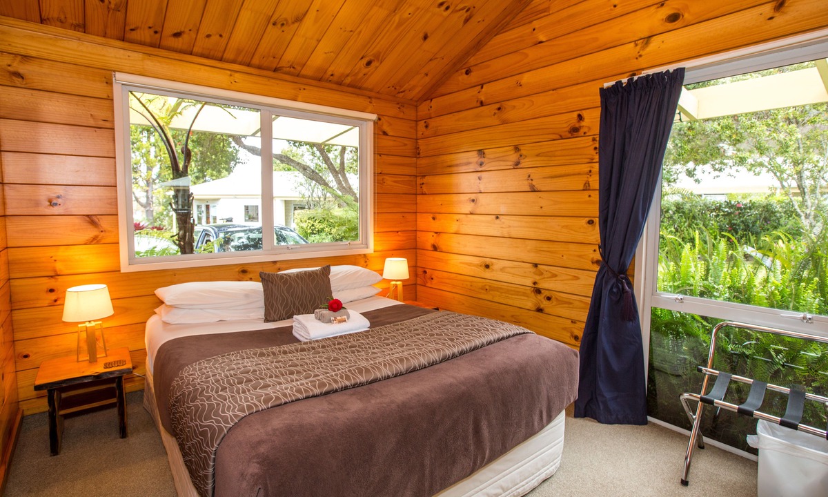 Hahei Hostel | Tatahi Cove - Hostel