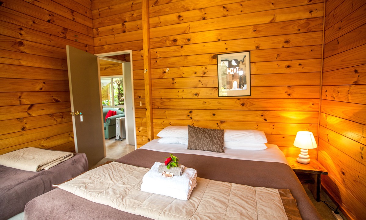 Hahei Hostel | Tatahi Cove - Hostel