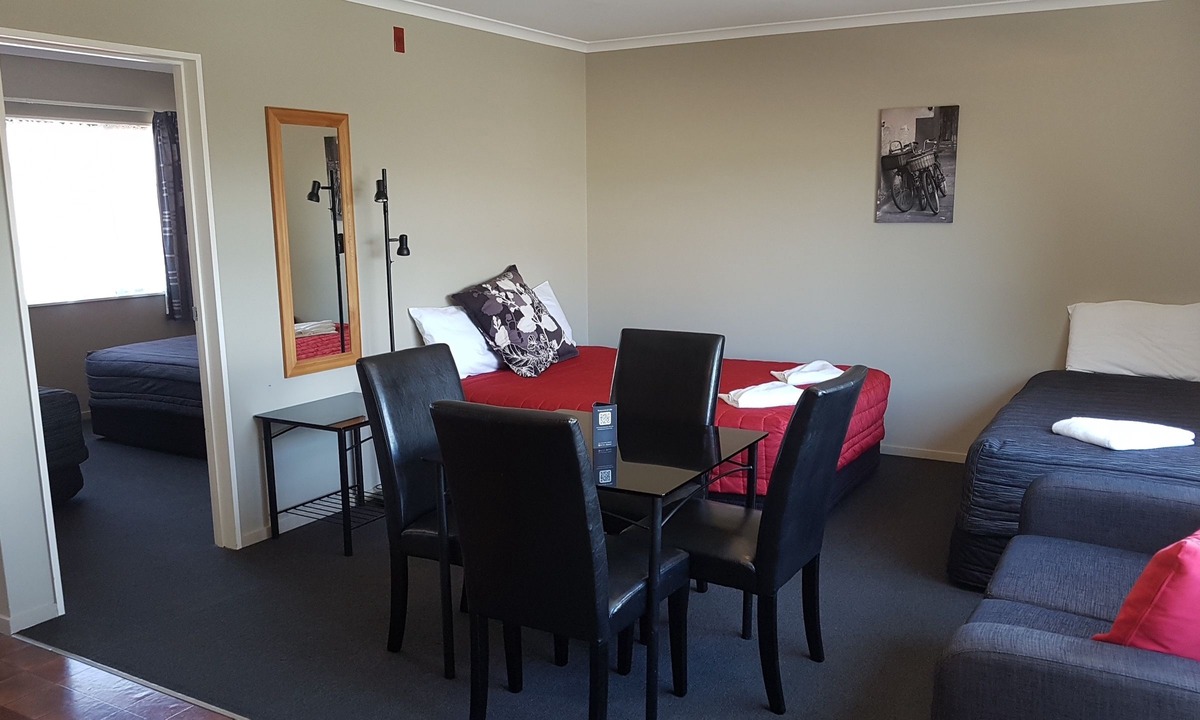 Otorohanga Hotel | Palm Court Motel