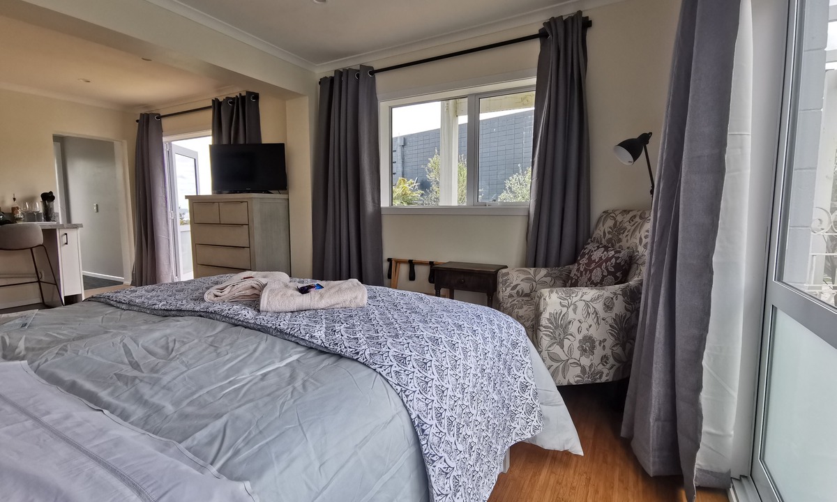 Rotorua Bed & Breakfast | Geyser Lookout BnB