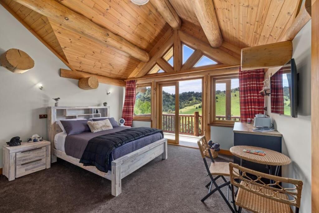 Okaihau Bed & Breakfast | Yellowstone Lodge New Zealand