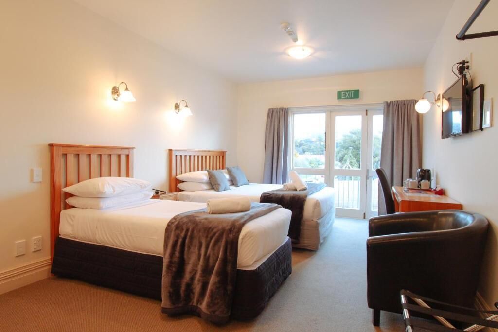 Akaroa Hotel | The Grand Hotel & Bar