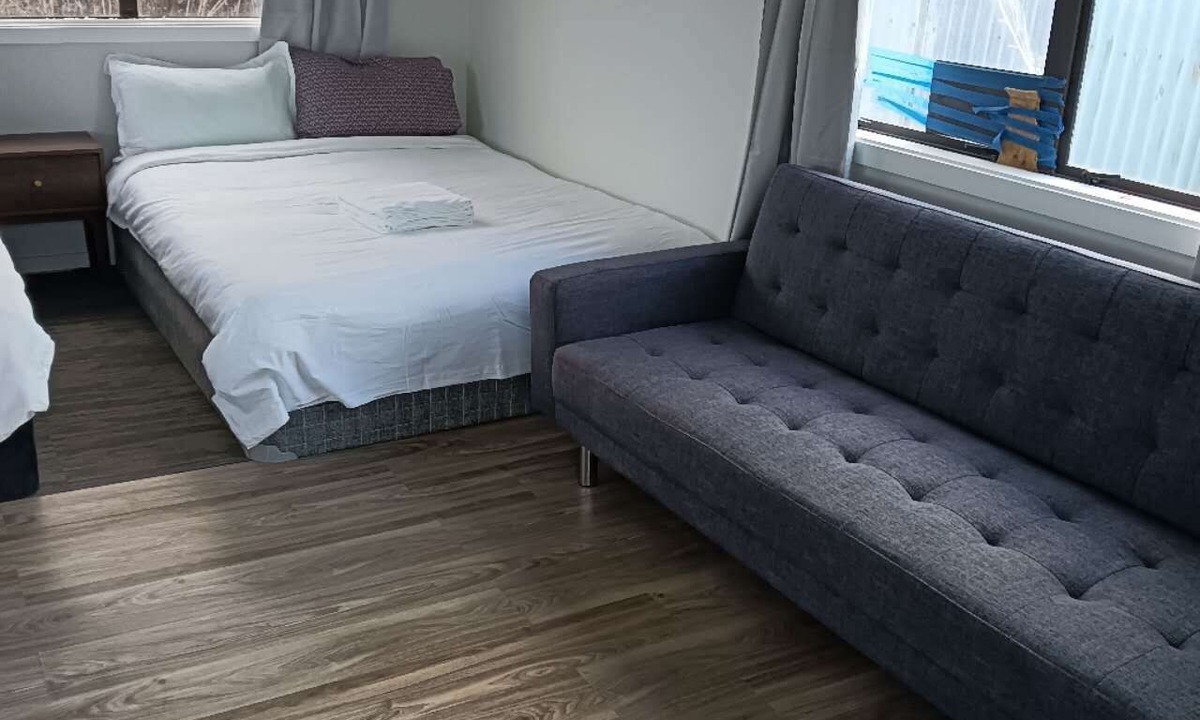 Kawaha Point Ski Chalet | 4 Double Beds and 2 Sofa Bed chalet