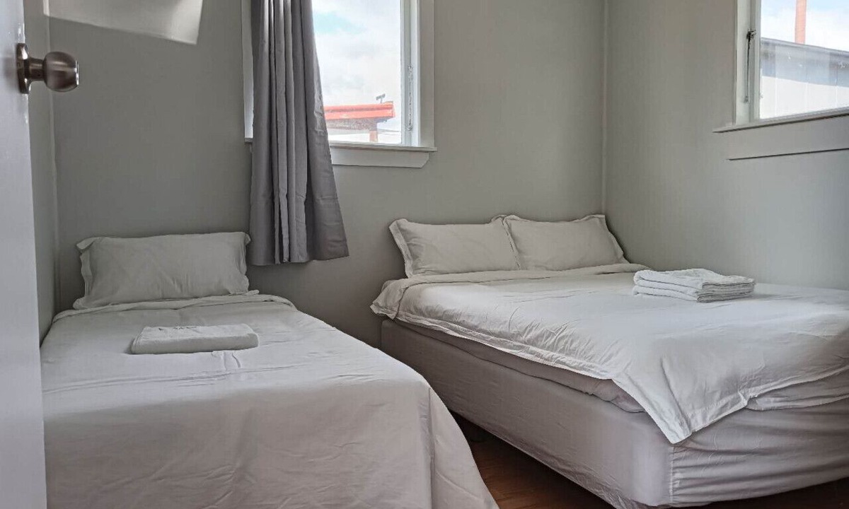 Owhata House | 1 Bedroom Garden Chalet at 638B Te Ngae