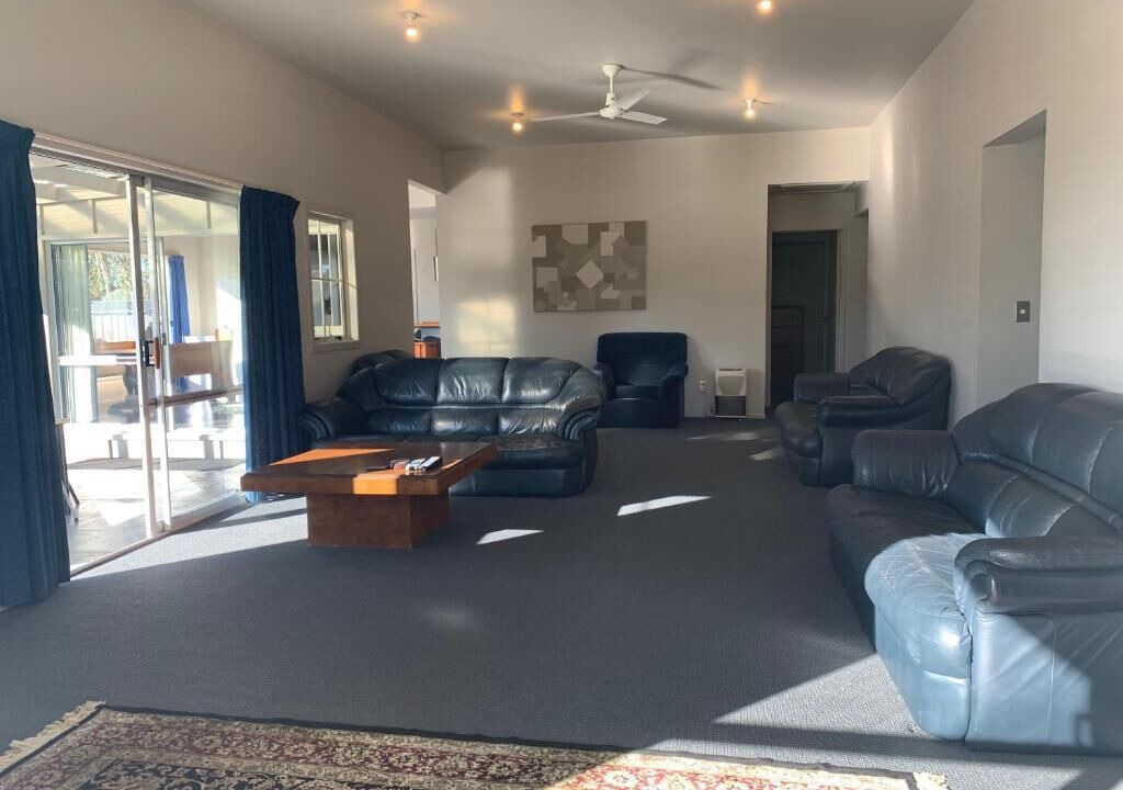Yaldhurst Cabin | Spires Barn Lodge