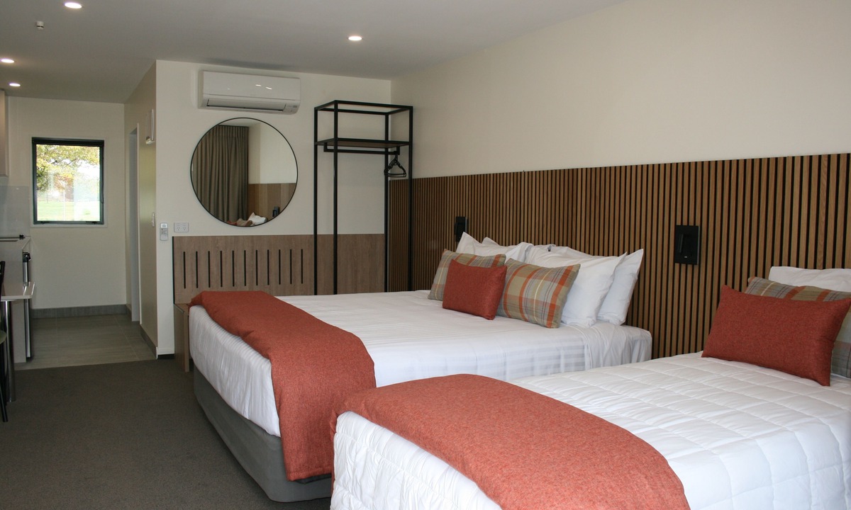 Twizel Hotel | The Lakes Motel Twizel
