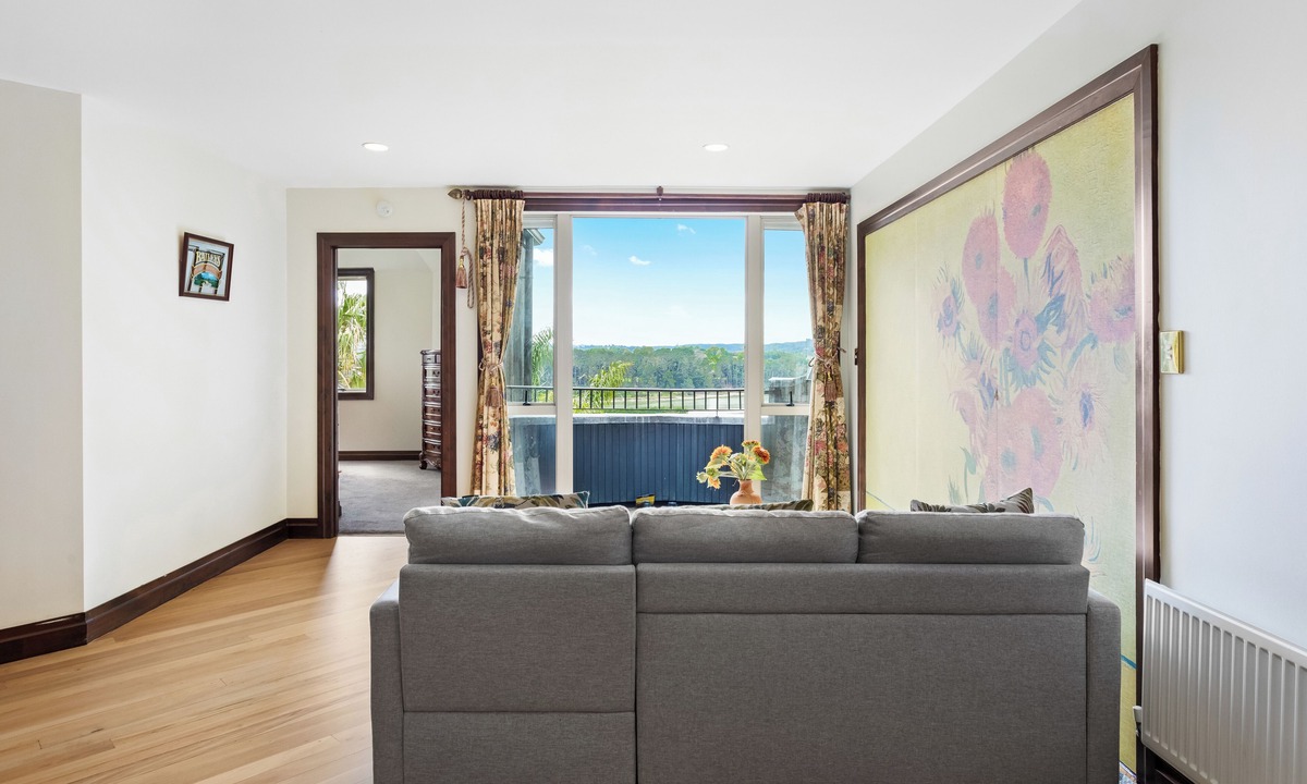 Whitford Villa | Countryside Zen Estate - Views and Pool