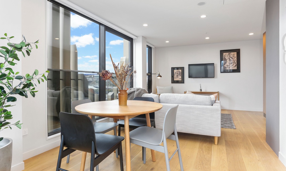 Newton Apartment | Lighthouse Apartments by Urban Rest