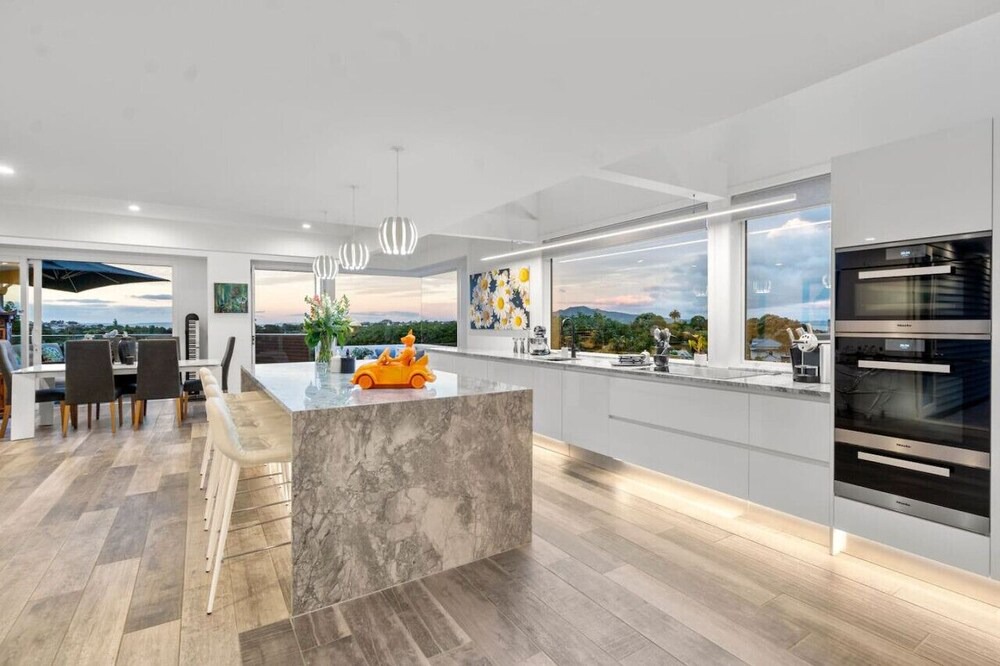 Devonport House | Artistic Mount Vic Villa
