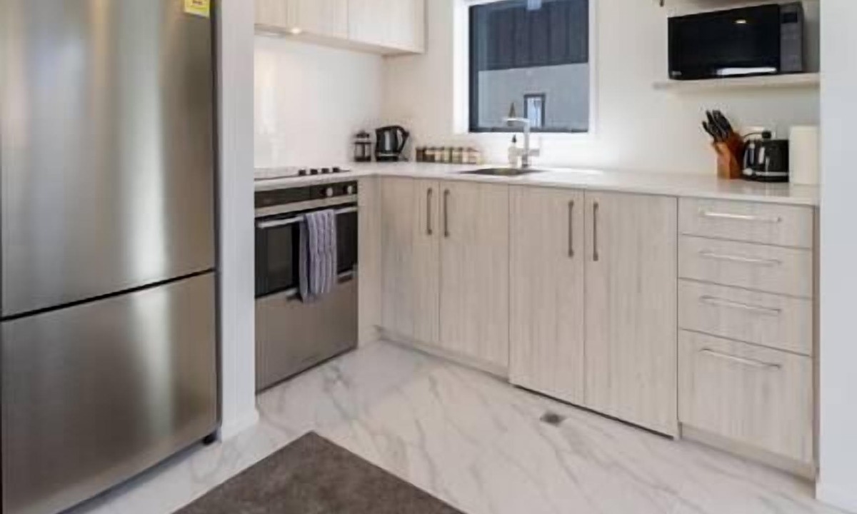 Upper Riccarton House | Botanic Bliss Townhouse- 2bed 2bed w/park