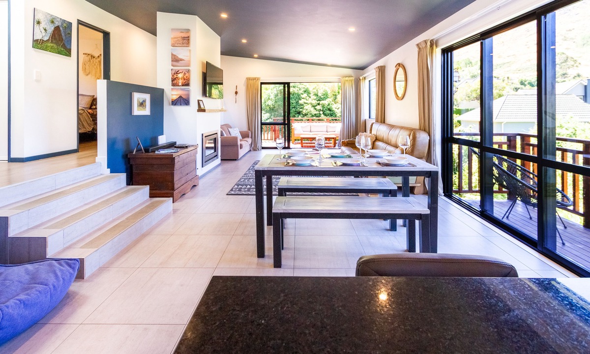 Christchurch District House | Sun Sea and Panoramic Views in a New Build Home