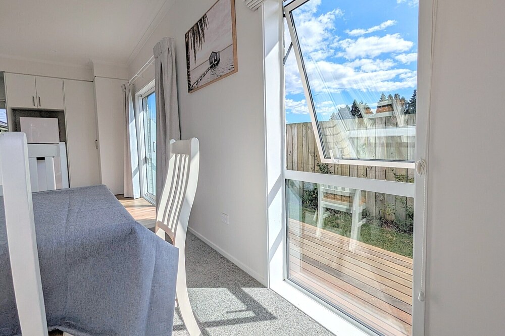 Owhata House | Beautiful Brand New Four-bed home near Redwood