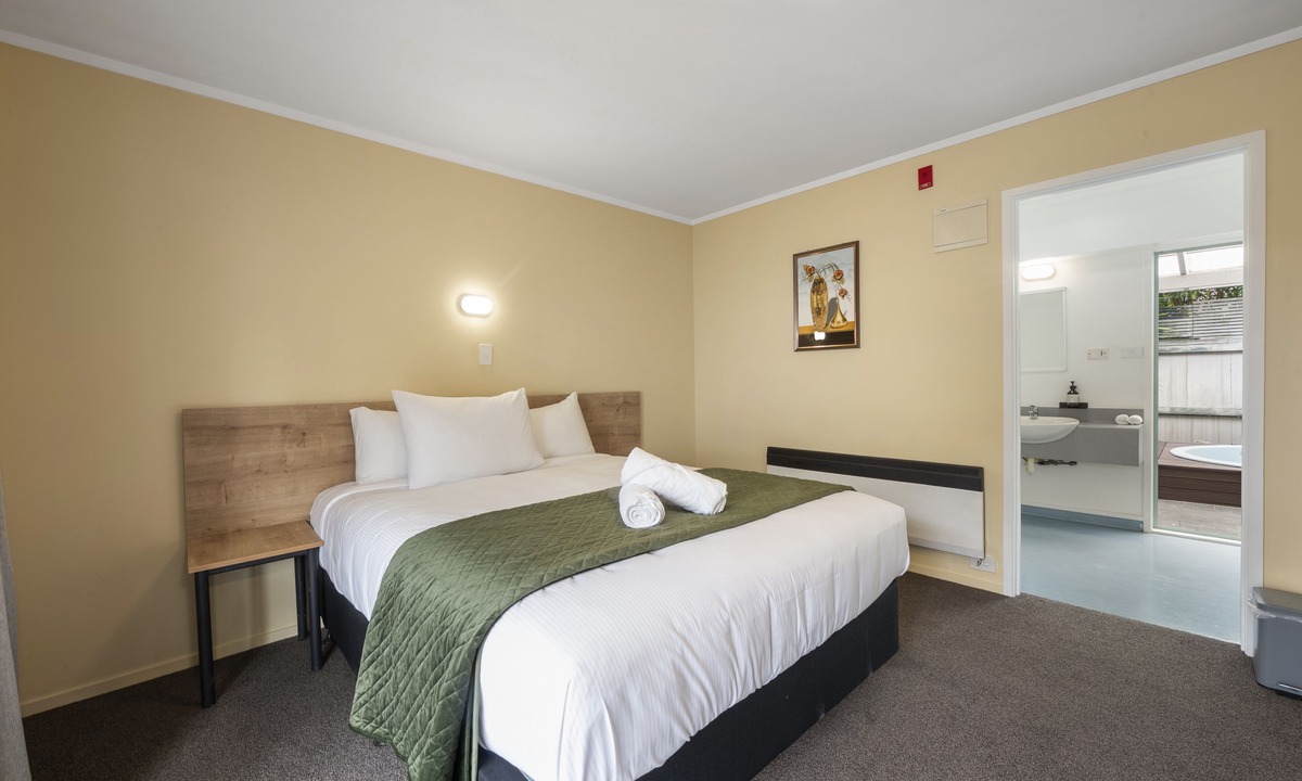 Fenton Street Hotel | Fenton Court Motel