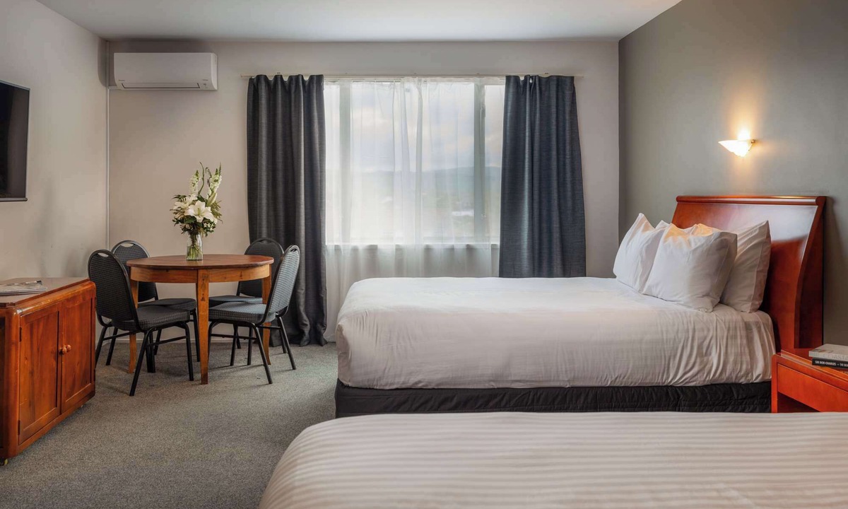 Fenton Street Hotel | Arawa Park Hotel