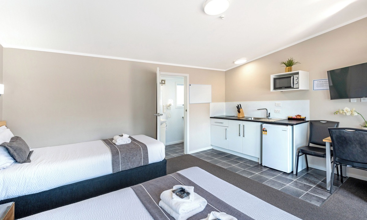 Gisborne Hotel | Travellers Inn Motel