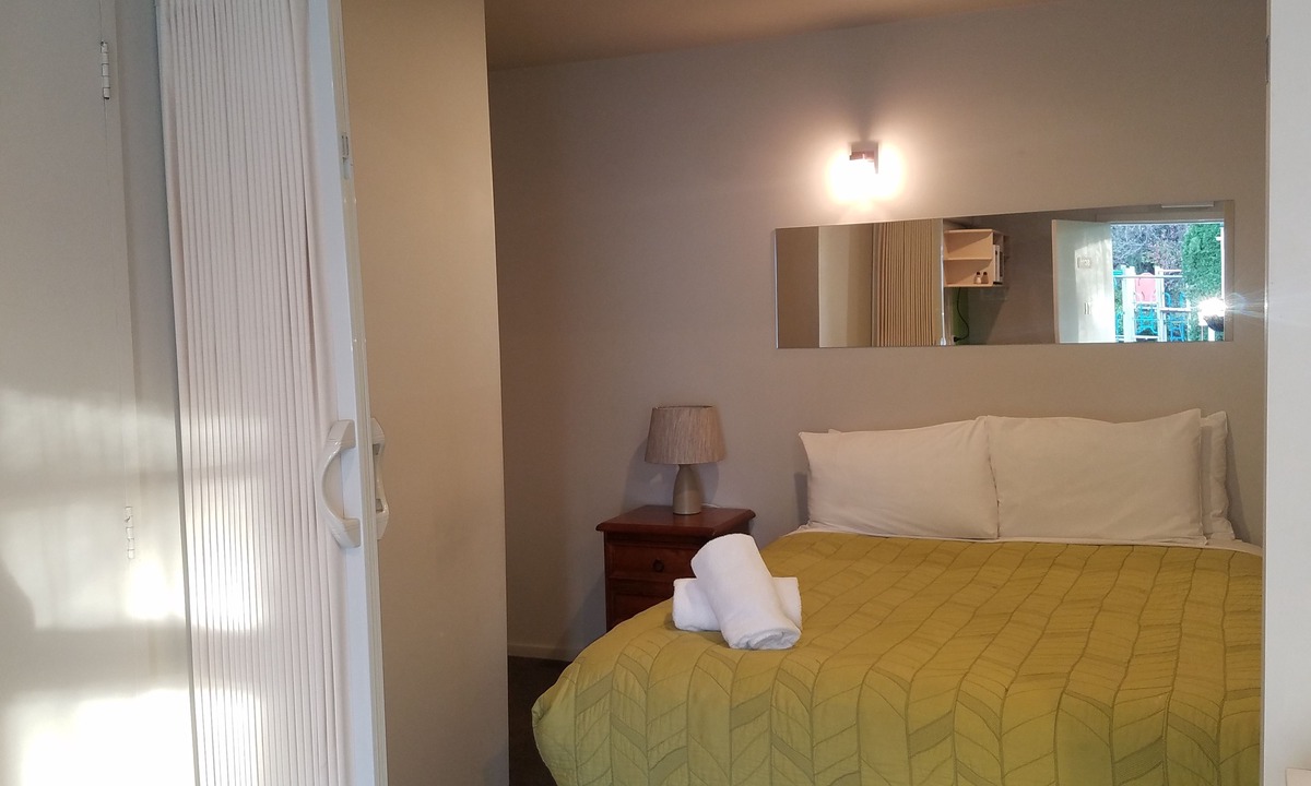 Grovetown Hotel | Blenheim Bridges Holiday Park