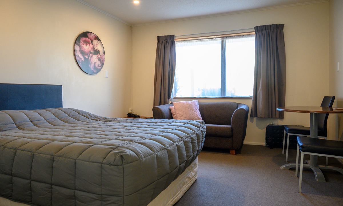 Petone Hotel | Foreshore Motor Lodge