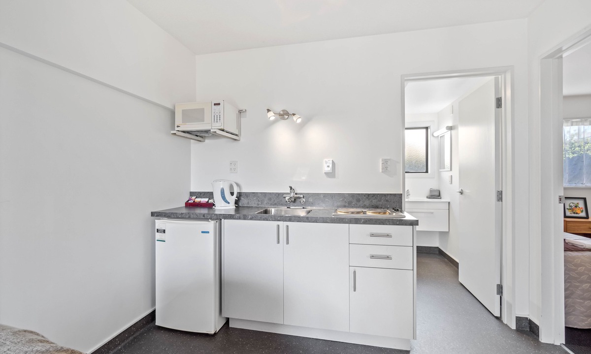 Upper Riccarton Hotel | Ascot Vale Motor Lodge