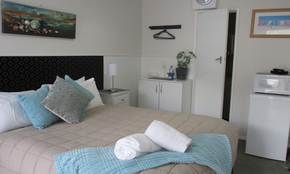 Picton Hotel | High Street Living Motel