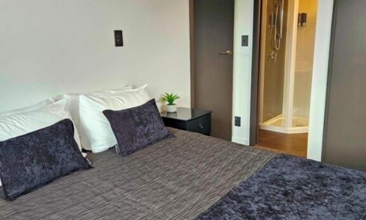 Te Anau Hotel | Lakeside Motel & Apartments