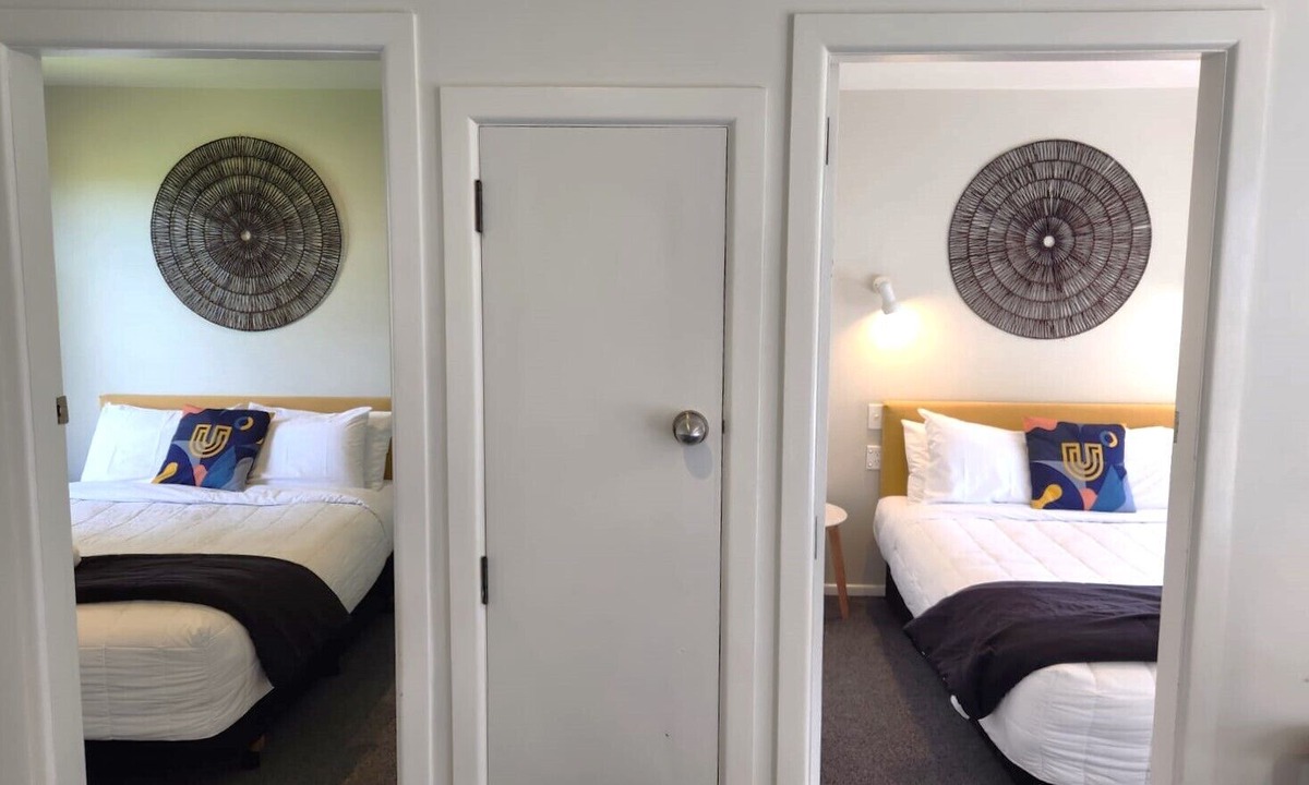 Solway Hotel | U Studios Masterton, SureStay Collection by BW