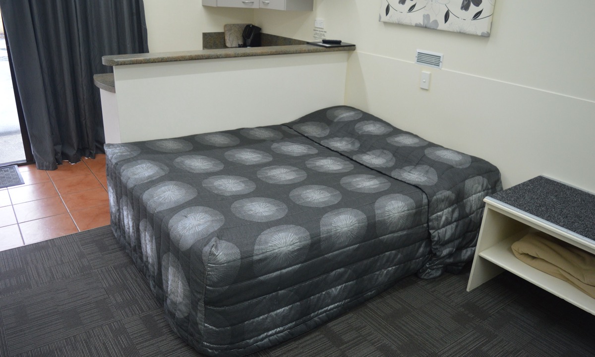 Saint Kilda Hotel | Dunedin Holiday Park & Motels