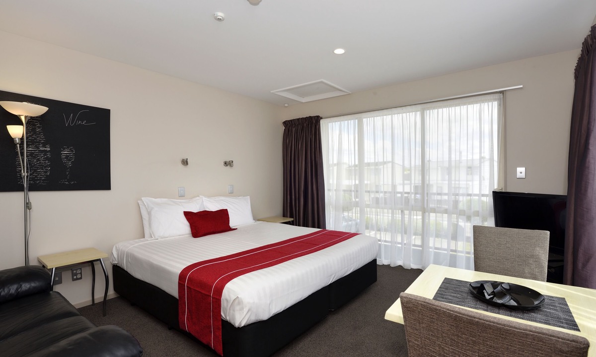 Blenheim Hotel | 171 On High Motel