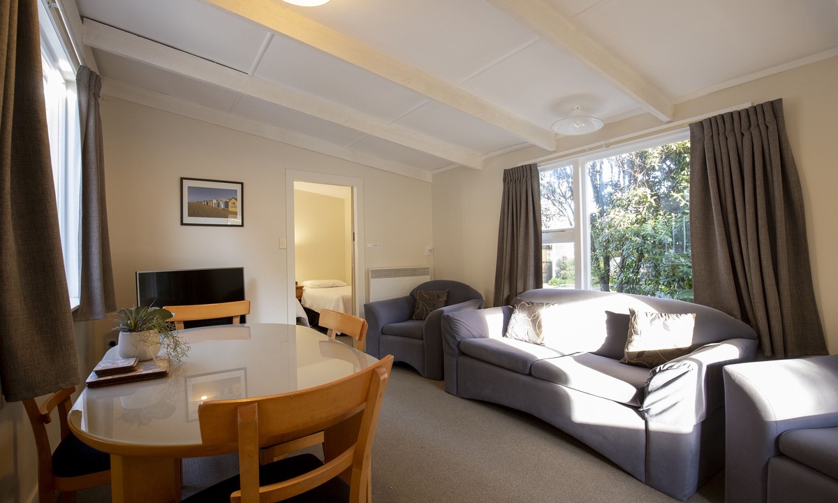 Punakaiki Hotel | Punakaiki Beachfront Motels