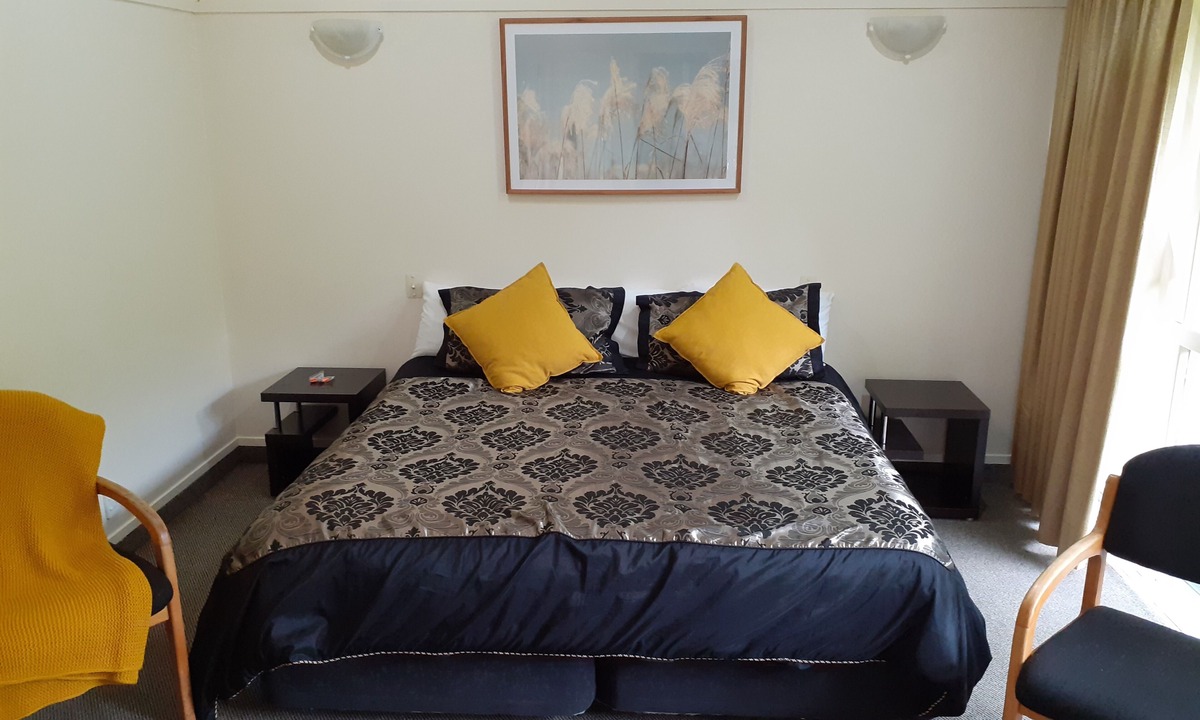 Hangatiki Hotel | Caves Motor Inn