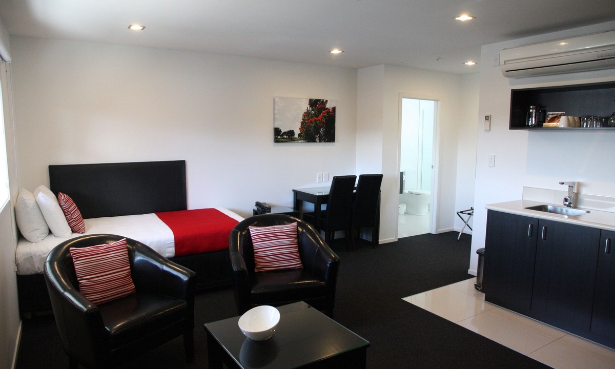 New Plymouth CBD Hotel | The Dawson Motel