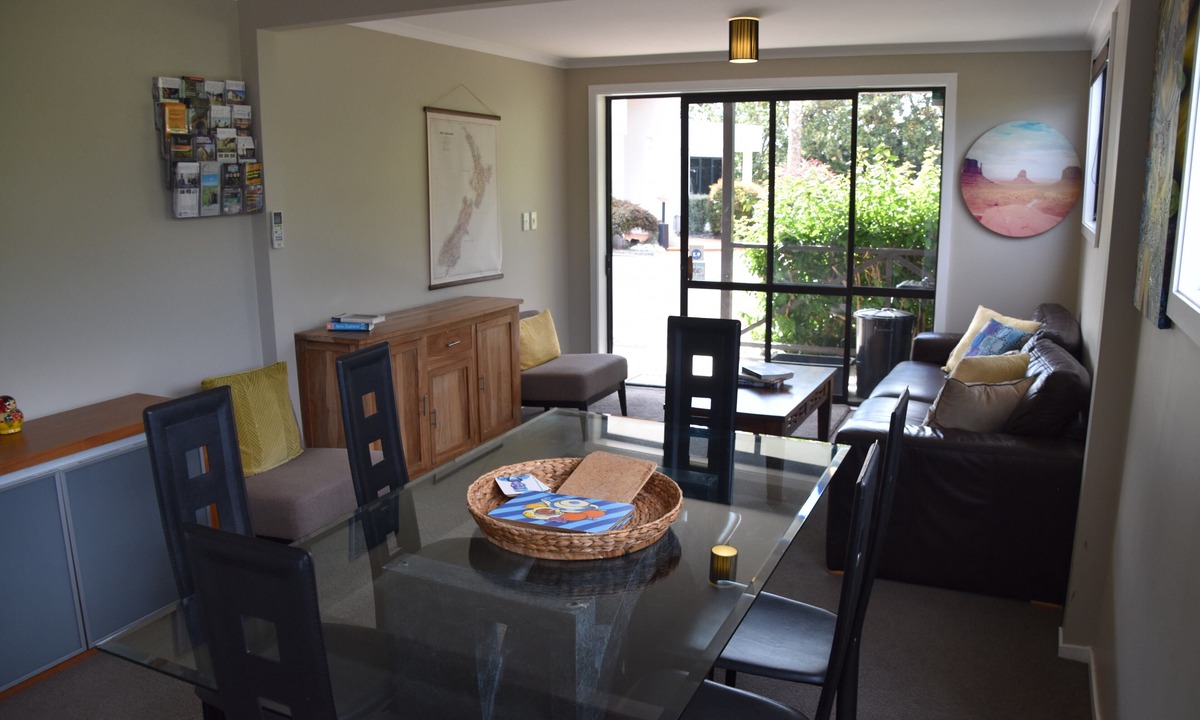 Leamington House | 73 Milton