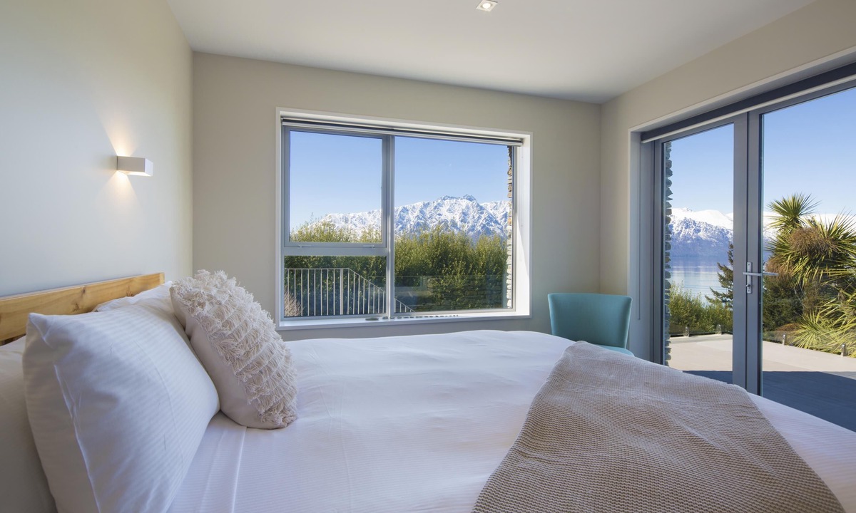 Fernhill Villa | The Views and Spa by Staysouth