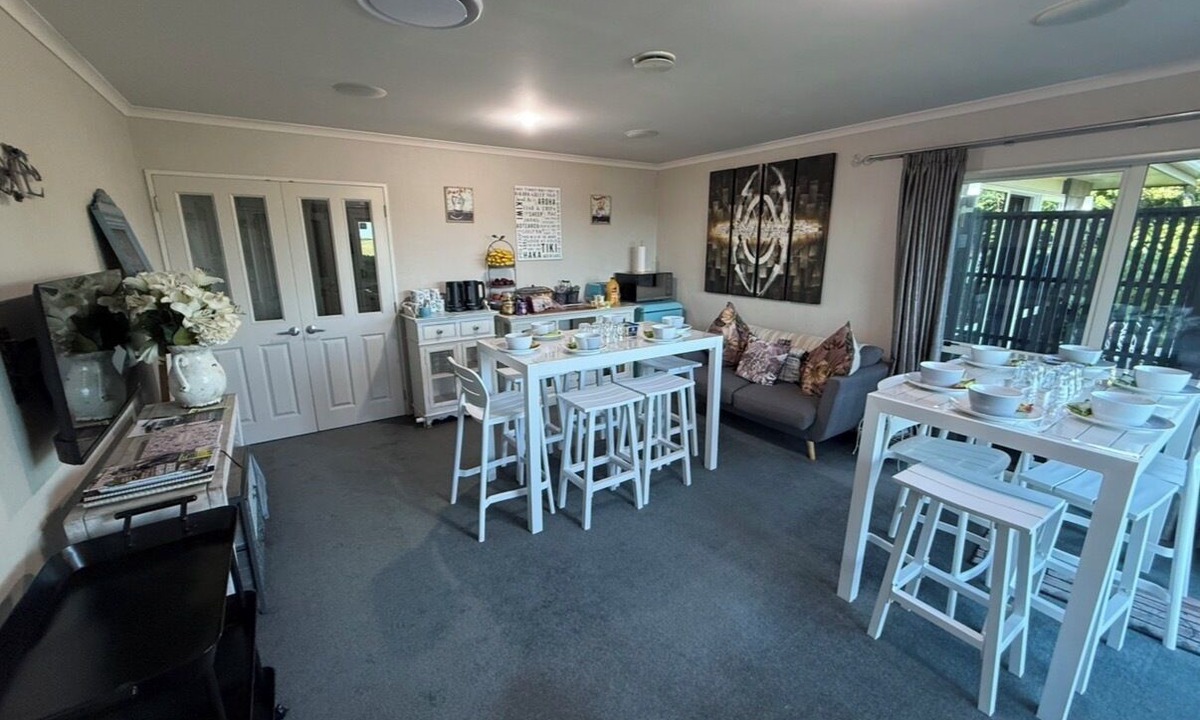 Waitomo Caves Bed & Breakfast | Waitomo Orchard Estate B&B