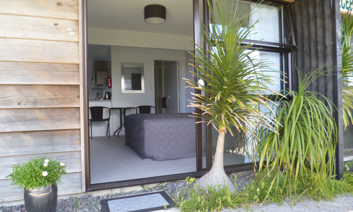 Opua Hotel | Opua Boutique Seaview Motel
