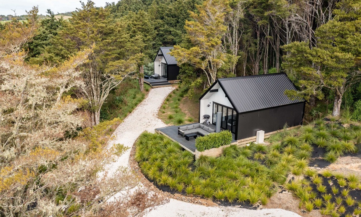 Mangawhai Villa | Unwind in Style: The Ultimate Luxe Group Getaway