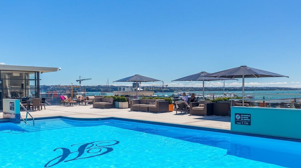 Auckland Central Business District Apartment | Stylish Retreat with city views in Auckland CBD