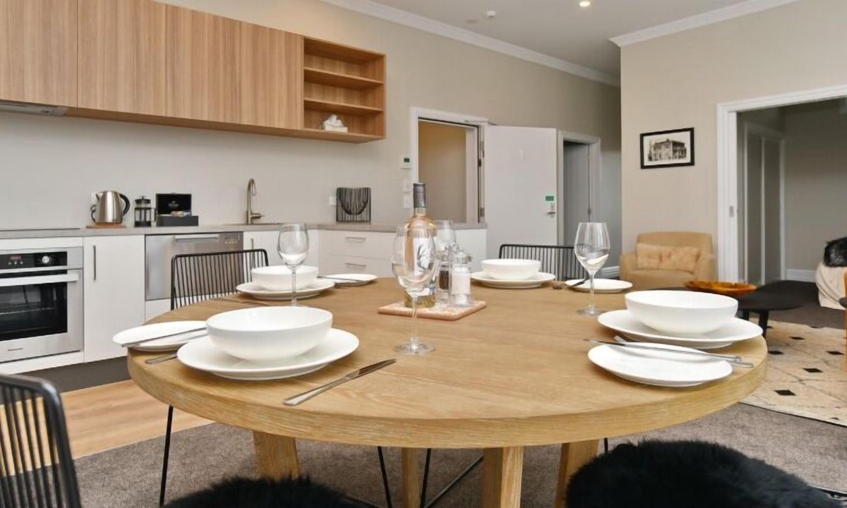 Kaiapoi Apartment | Kaiapoi Luxury Accommodation 1 -Historic and Luxury Apartment in Kaiapoi