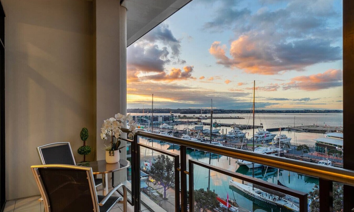 Auckland Central Business District Apartment | The Prestigious Penthouse
