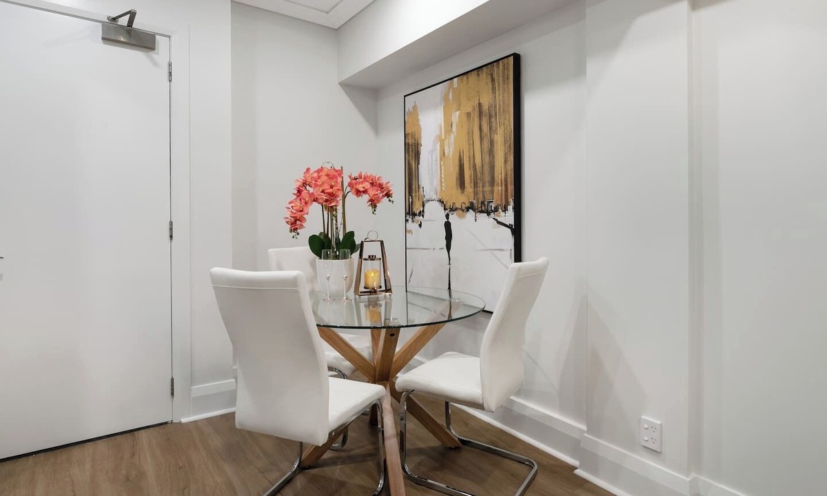 Auckland Central Business District Apartment | The Celebrity - Viaduct