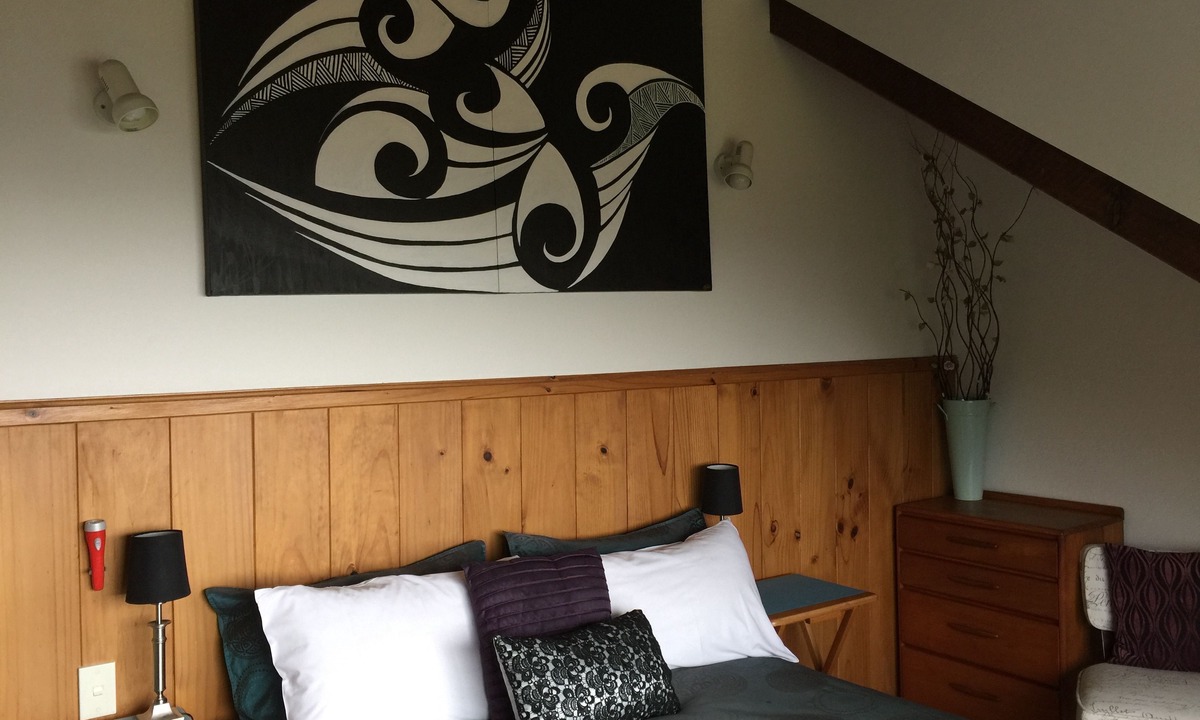Thames Cottage | Grafton Cottage & Chalets