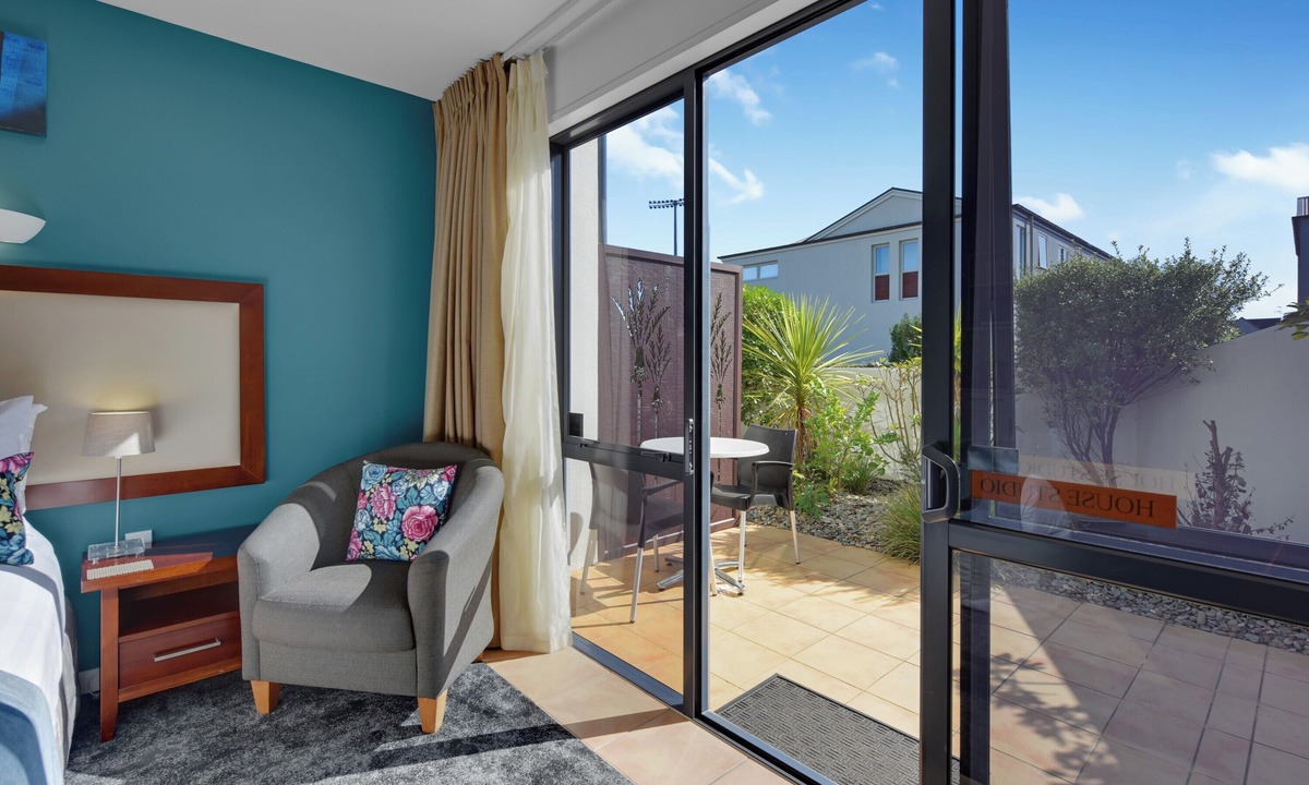 Nelson Apartment | DeLorenzo's Studio Apartments