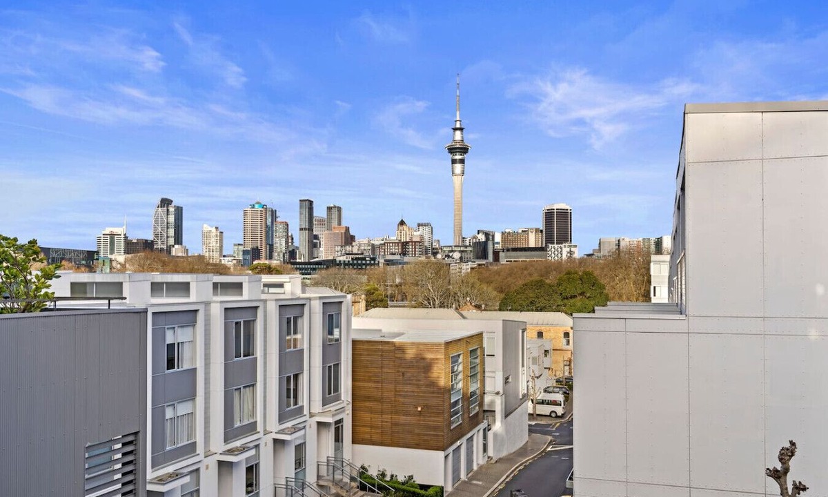 St. Mary's Bay Apartment | Victoria Park Haven w carpark, spa, pool and gym
