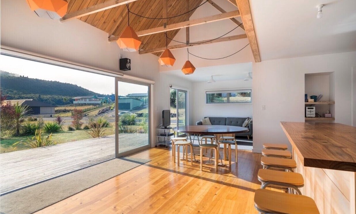Kuratau House | Southern Lake Taupo Bach, great for Lake Taupo and Tongariro guests