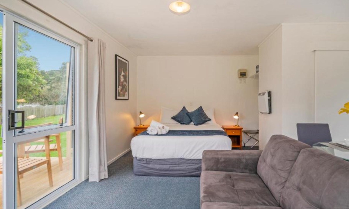 Coromandel RV Rental | Coromandel Shelly Beach TOP 10 Holiday Park