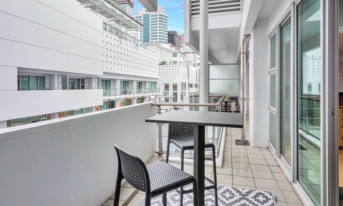 Auckland Central Business District Apartment | Princes Wharf Boutique Apartment