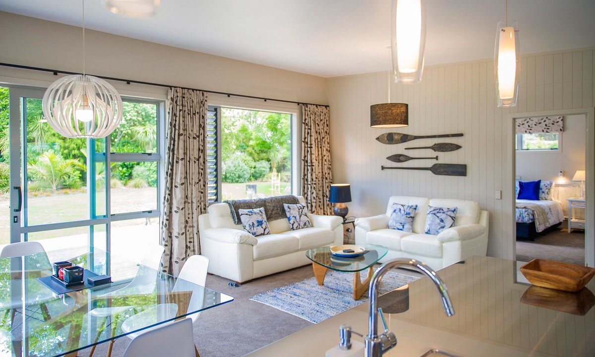 Cooks Beach Cottage | Flaxmill Accommodation