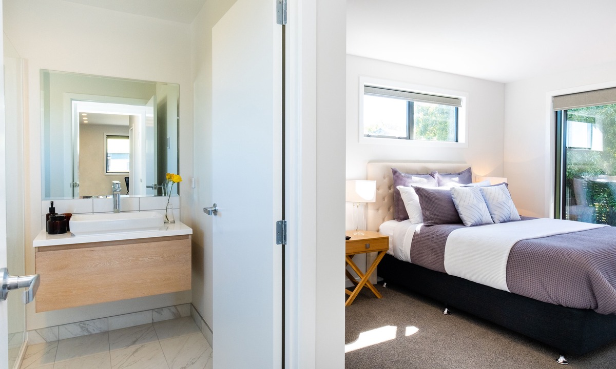 Clive Cottage | Lawn Cottages