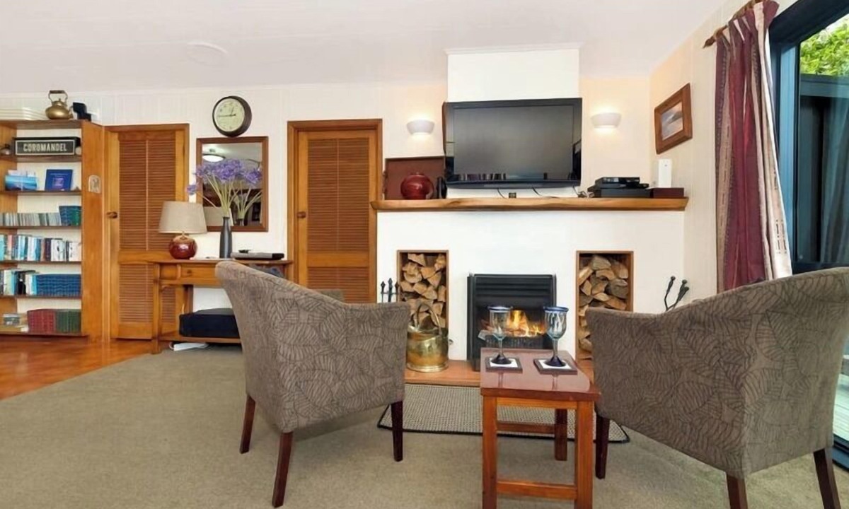 Coromandel Cottage | Coromandel Cottage - Romantic Rustic - Sea views