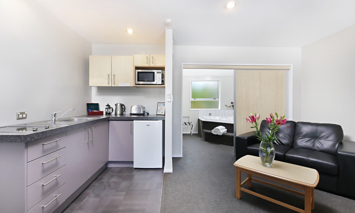 Sherborne Street Apartment | Arthur's Court Motor Lodge