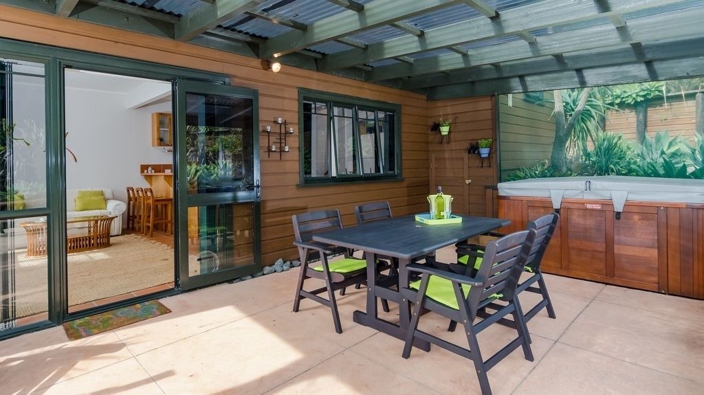Kaeo House | Coastal Chalet Suites